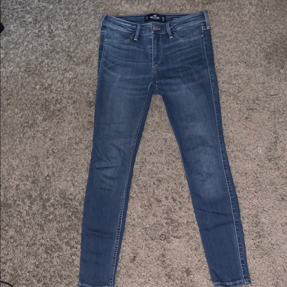Hollister Low-Rise Jeggings
